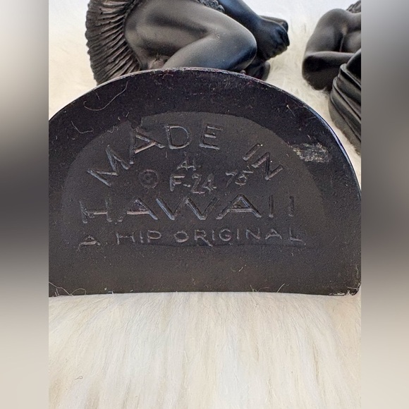 Hawaiian Black Art Sculptures 2pc - Picture 3 of 7